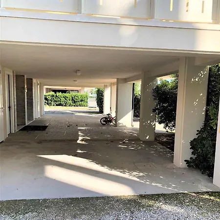 Apartment In 38280
